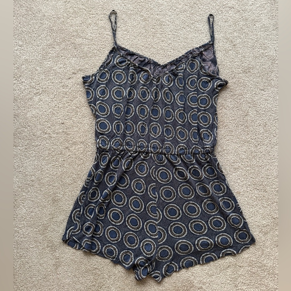 H&M patterned romper - Picture 2 of 3